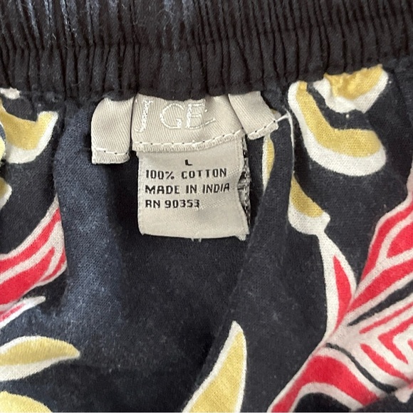 Womens J Gee Black Red Yellow Floral Batik Midi Flare Skirt ELASTIC WAIST Size L - Picture 9 of 11